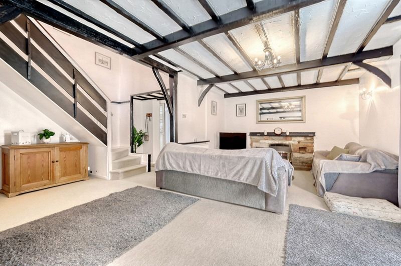 Property photo 2 of 26 4680032