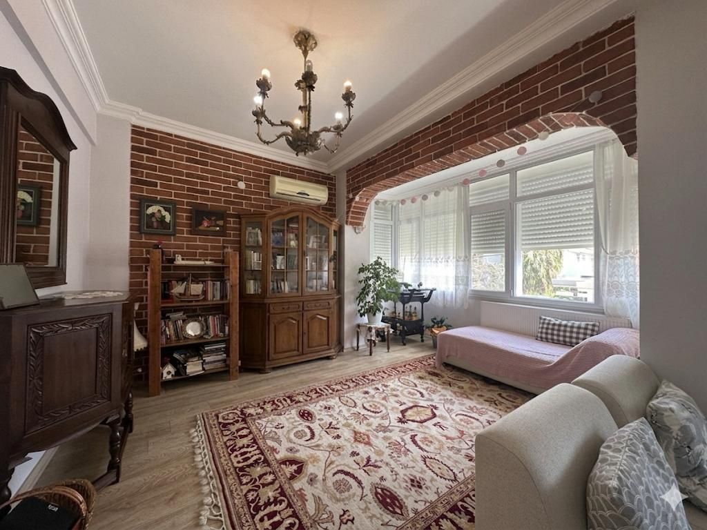 Property photo 1 of 39