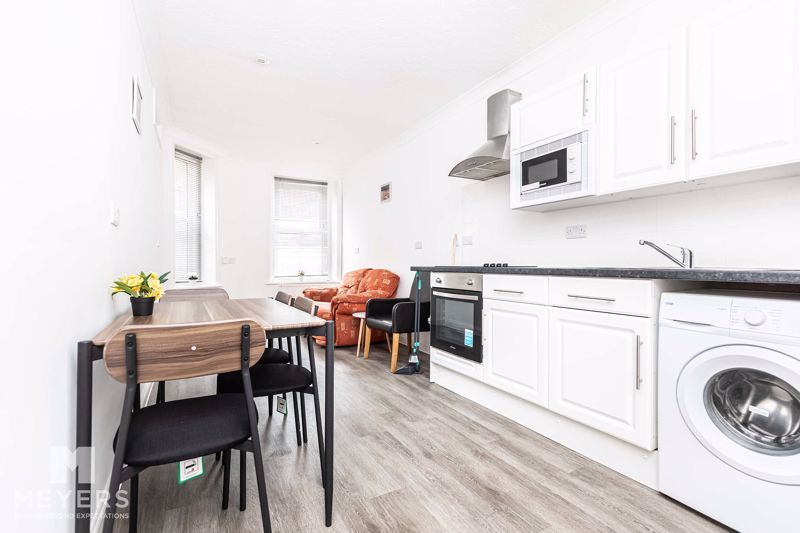 Property photo 3 of 9 Photo 3