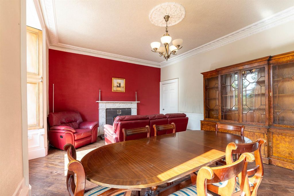 Property photo 2 of 28 9 Marshall Place, Perth-18.Jpg