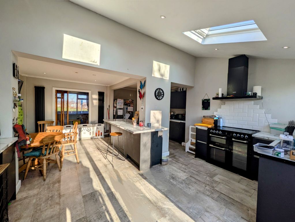 Property photo 1 of 32 Kitchen, Breakfast &amp; Dining