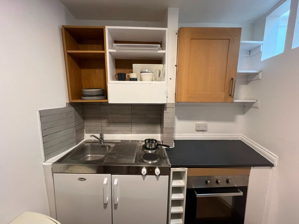 Property photo 2 of 10 4620941