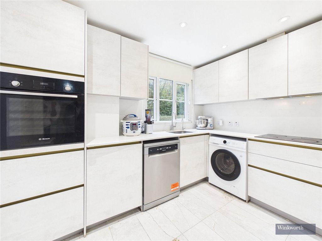 Property photo 3 of 14 Picture No. 04