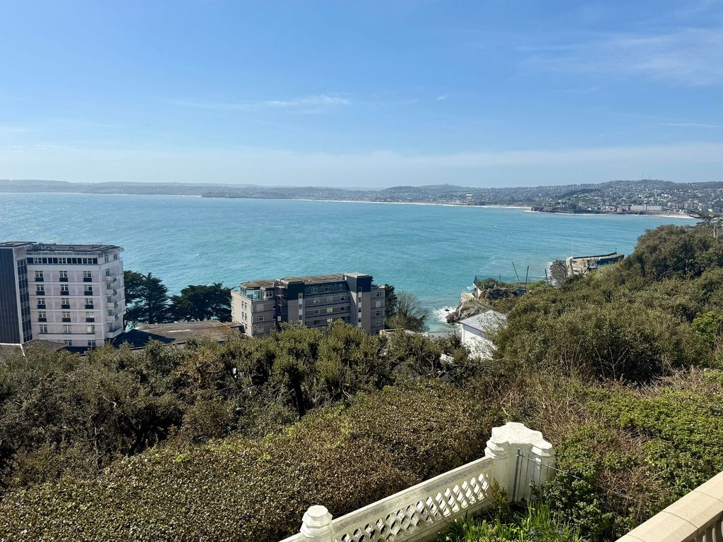 Property photo 3 of 41