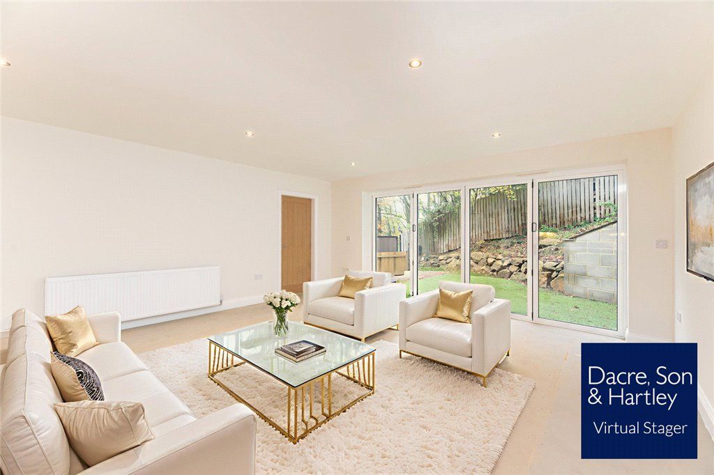 Property photo 2 of 32 Living Room