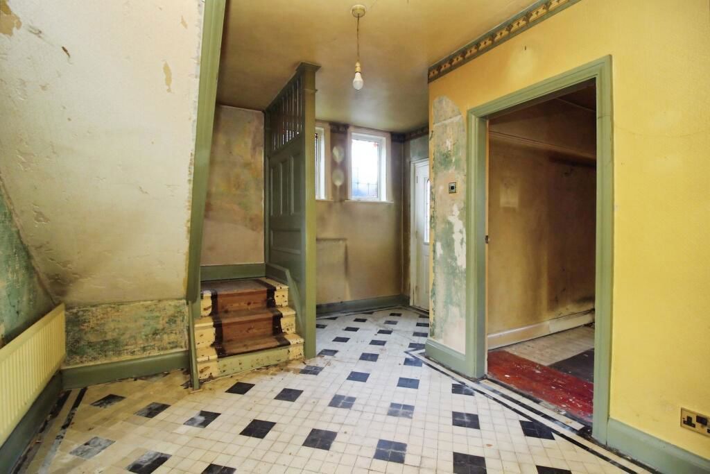 Property photo 3 of 22