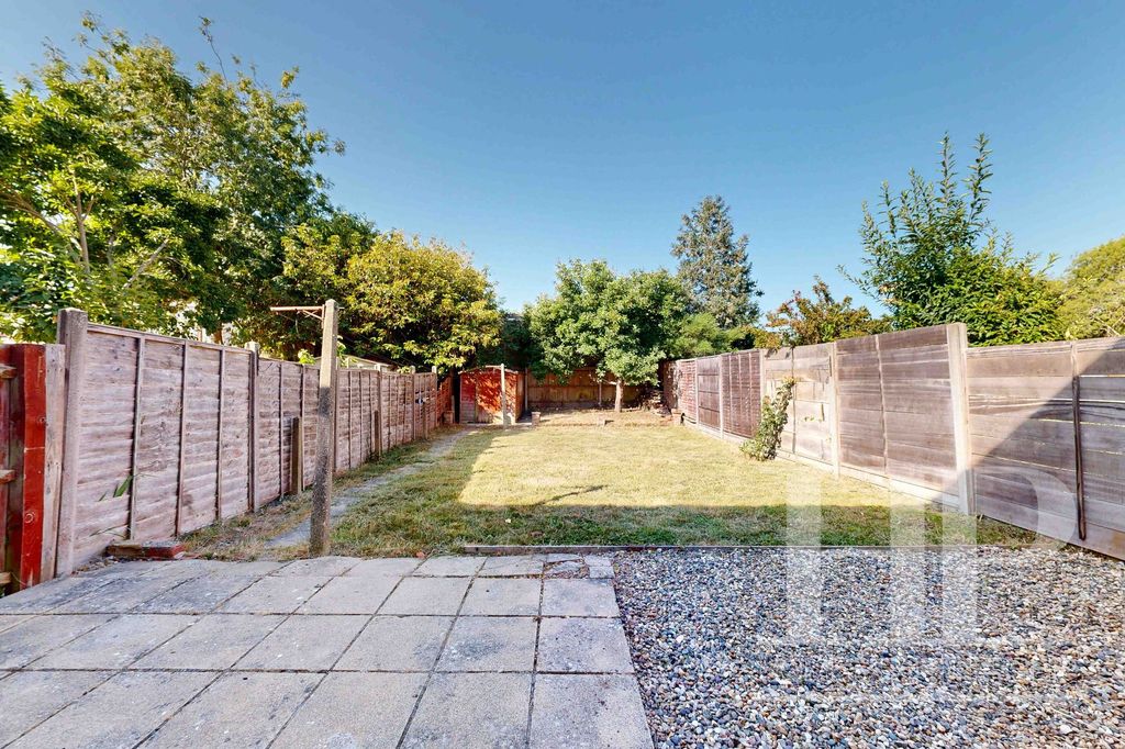 Property photo 2 of 22