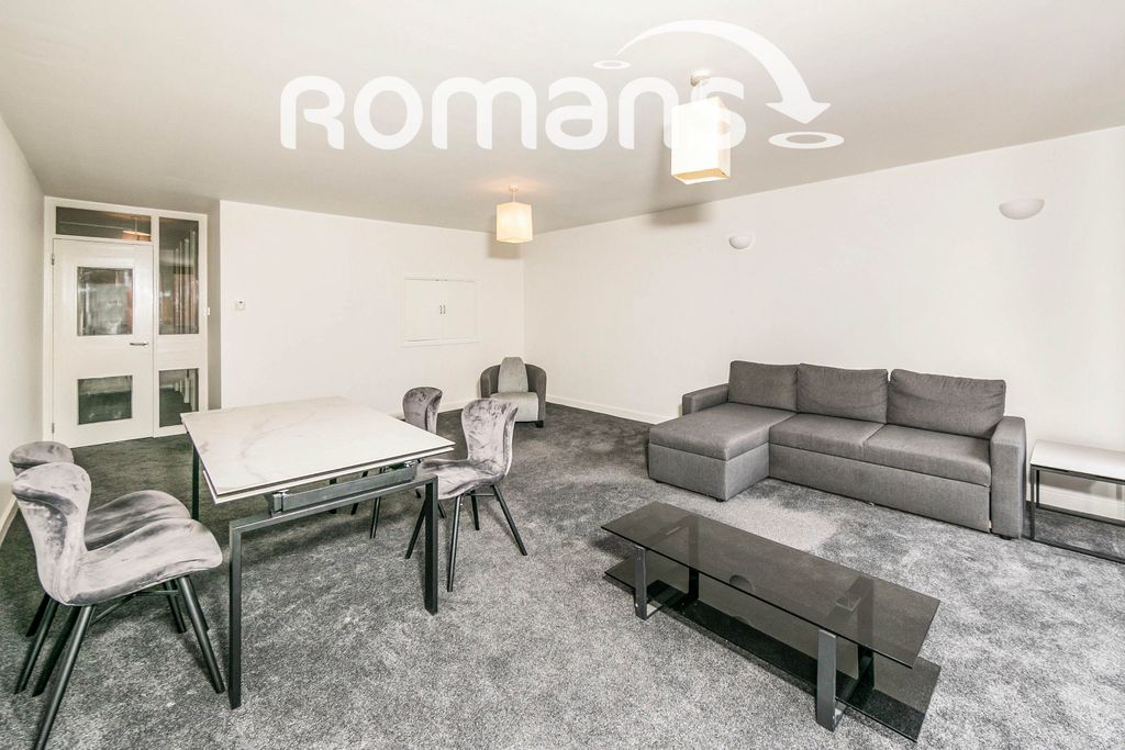 Property photo 3 of 7 Ac4A8086