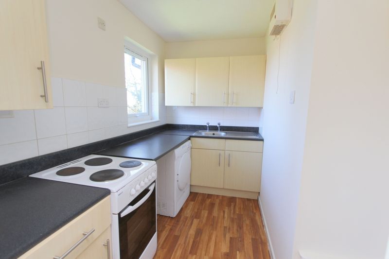 Property photo 2 of 6 Photo 3