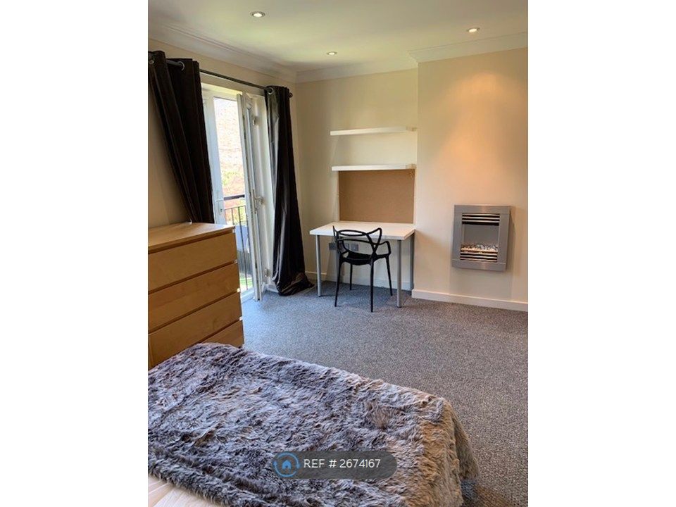 Property photo 2 of 13 Bed 3