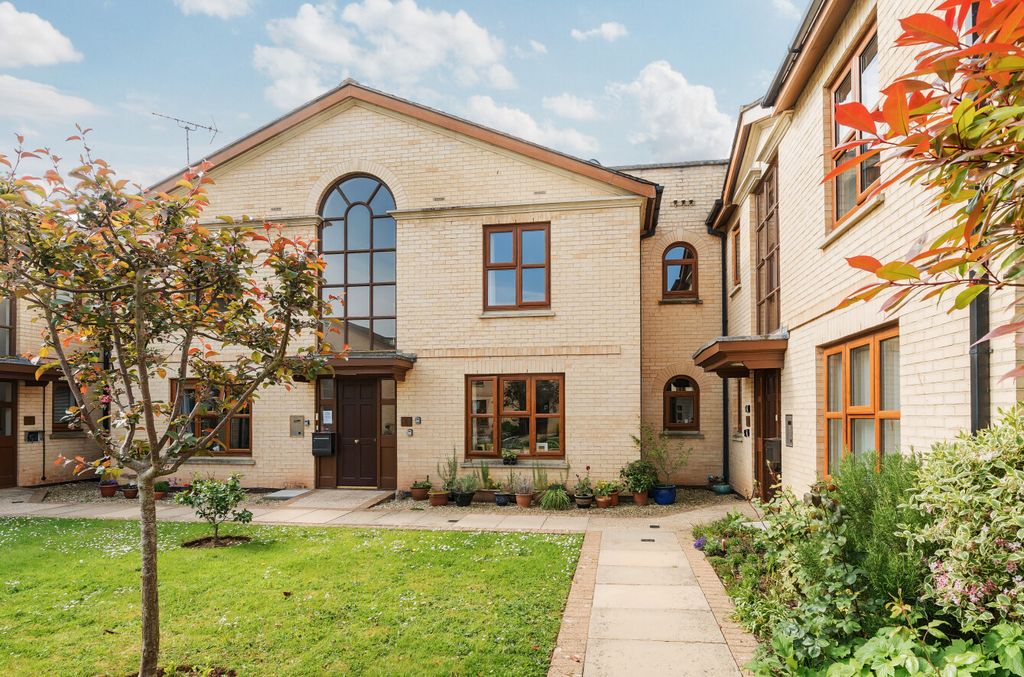 Property photo 1 of 13 1122921     (1).J...