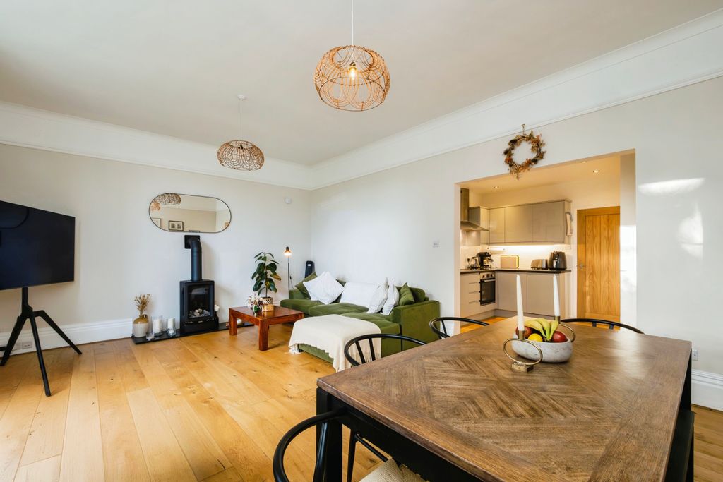 Property photo 2 of 17 Living/Dining Room