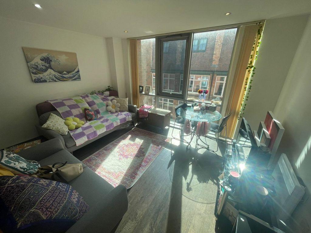 Property photo 3 of 7 Picture No. 06