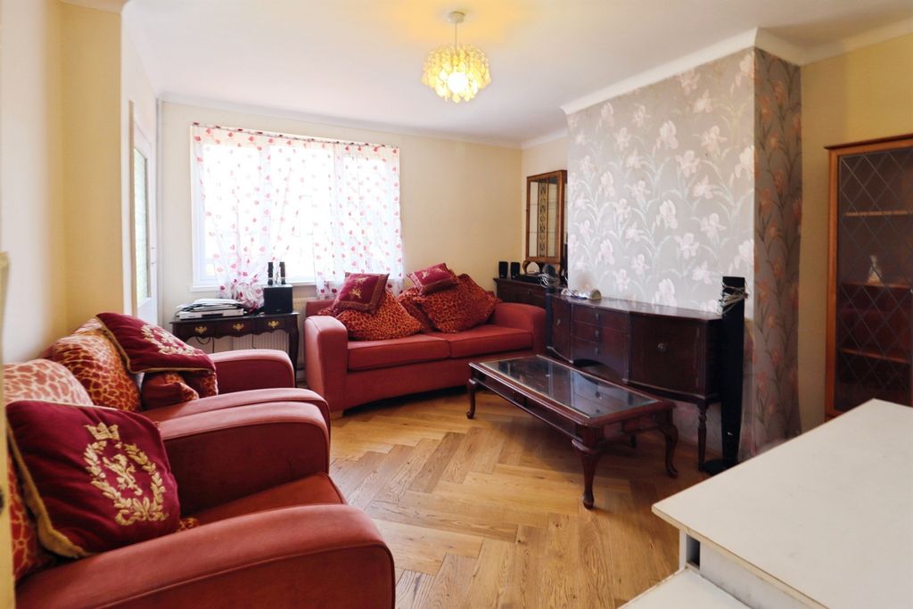 Property photo 2 of 15
