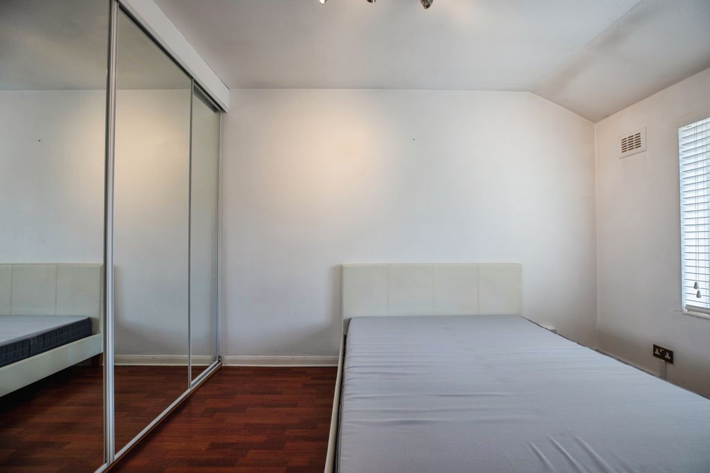 Property photo 3 of 17 0T7A6100-Hdr