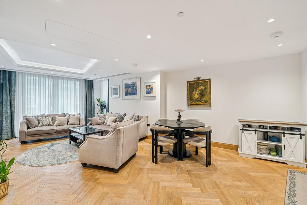 Property photo 1 of 19 Image