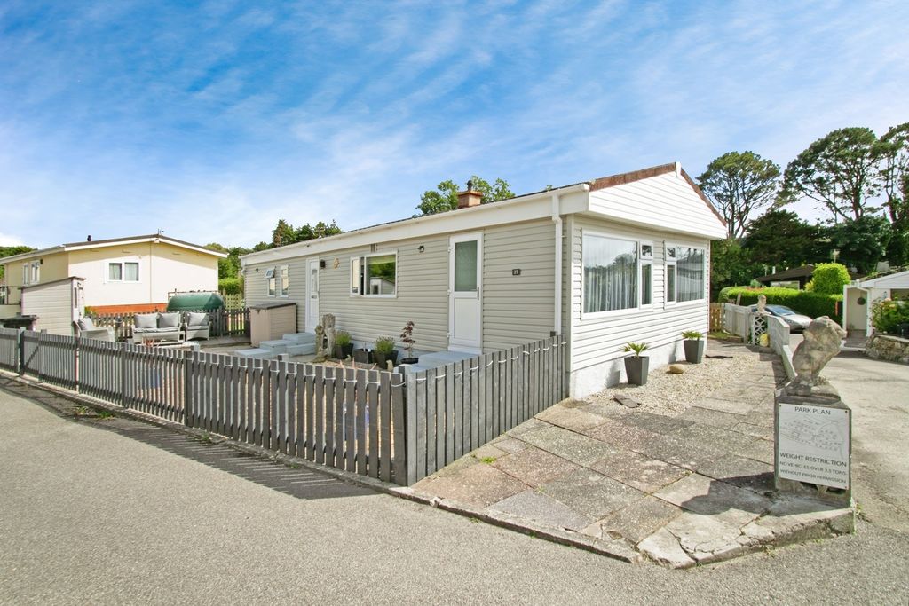 Property photo 1 of 14 Front View