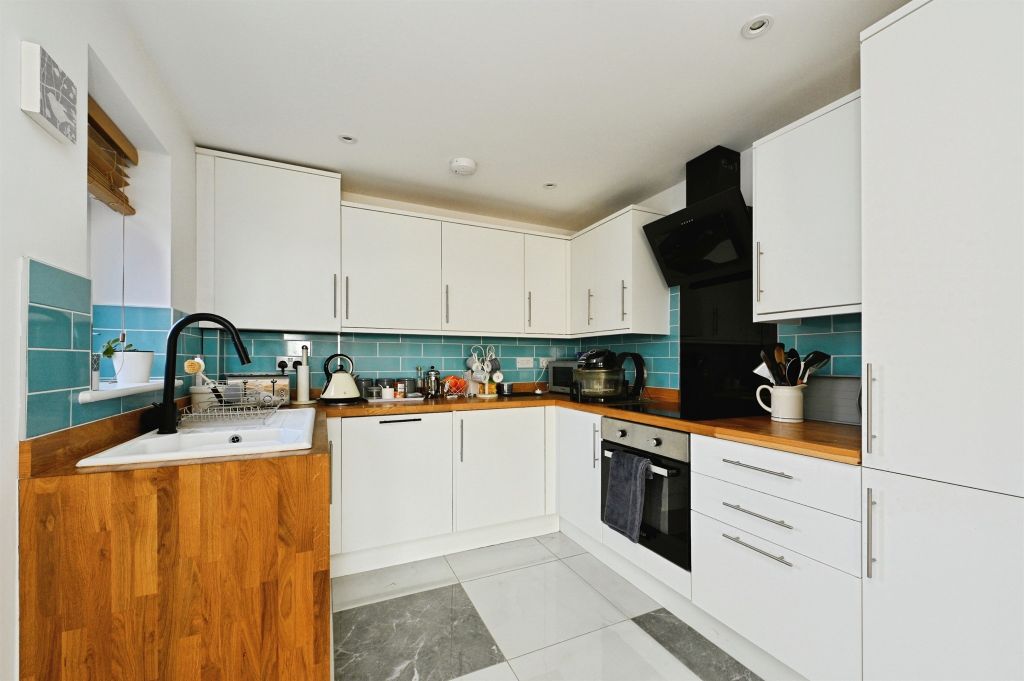 Property photo 3 of 15