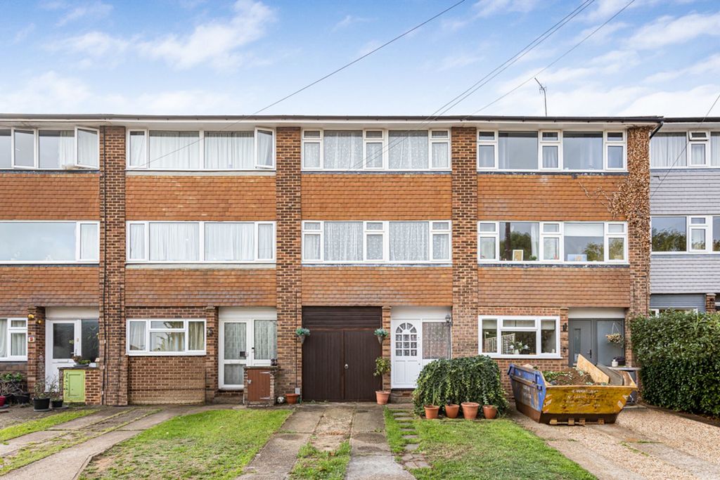 Property photo 1 of 24