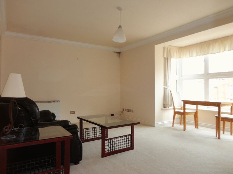 Property photo 2 of 6 Lounge Diner