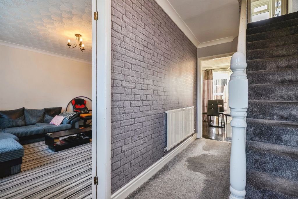 Property photo 3 of 22