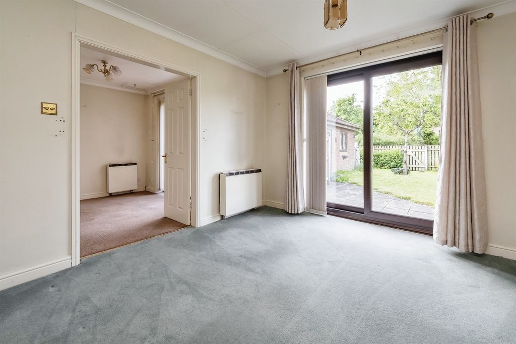 Property photo 3 of 13
