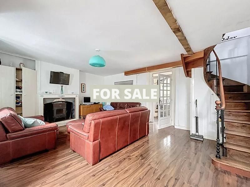 Property photo 2 of 10