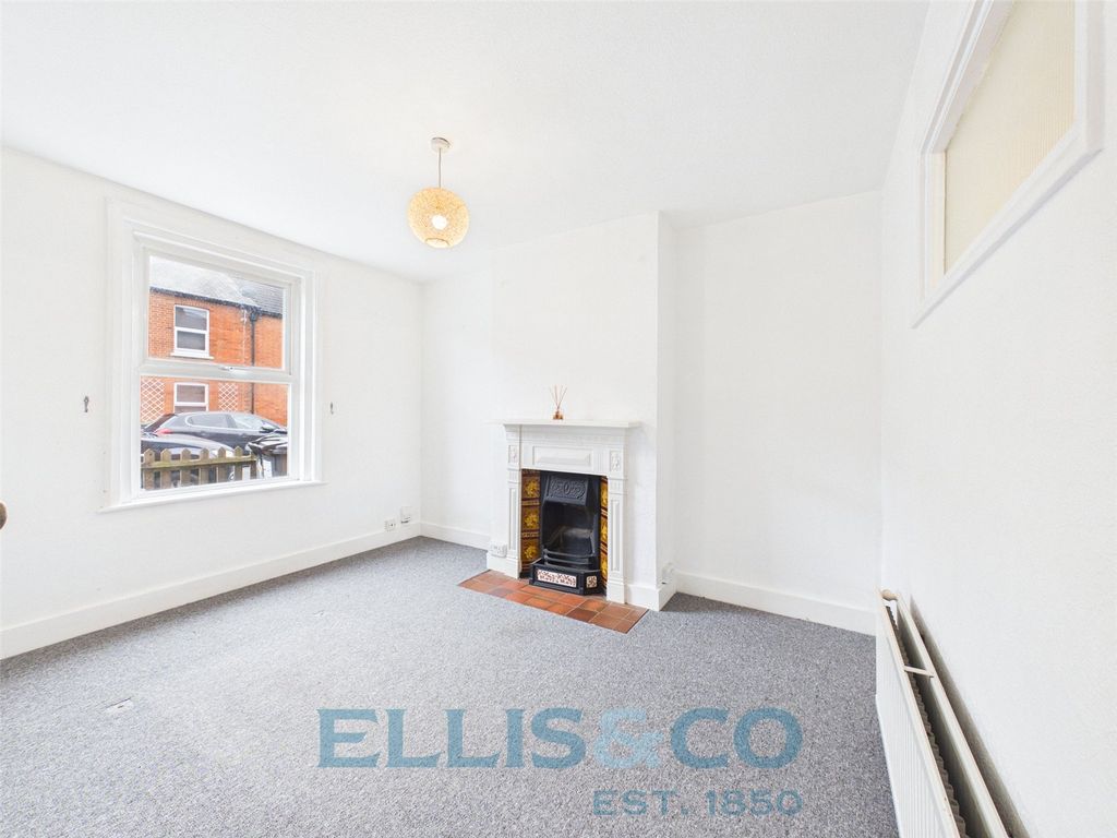 Property photo 2 of 10 Picture No. 24