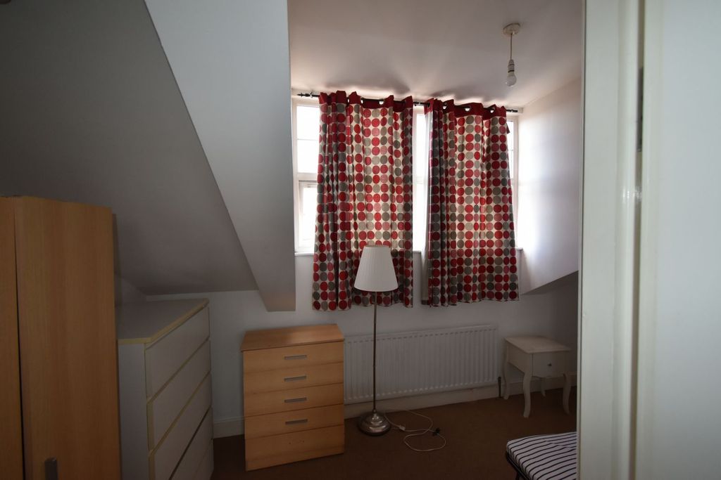 Property photo 3 of 6 Gallery