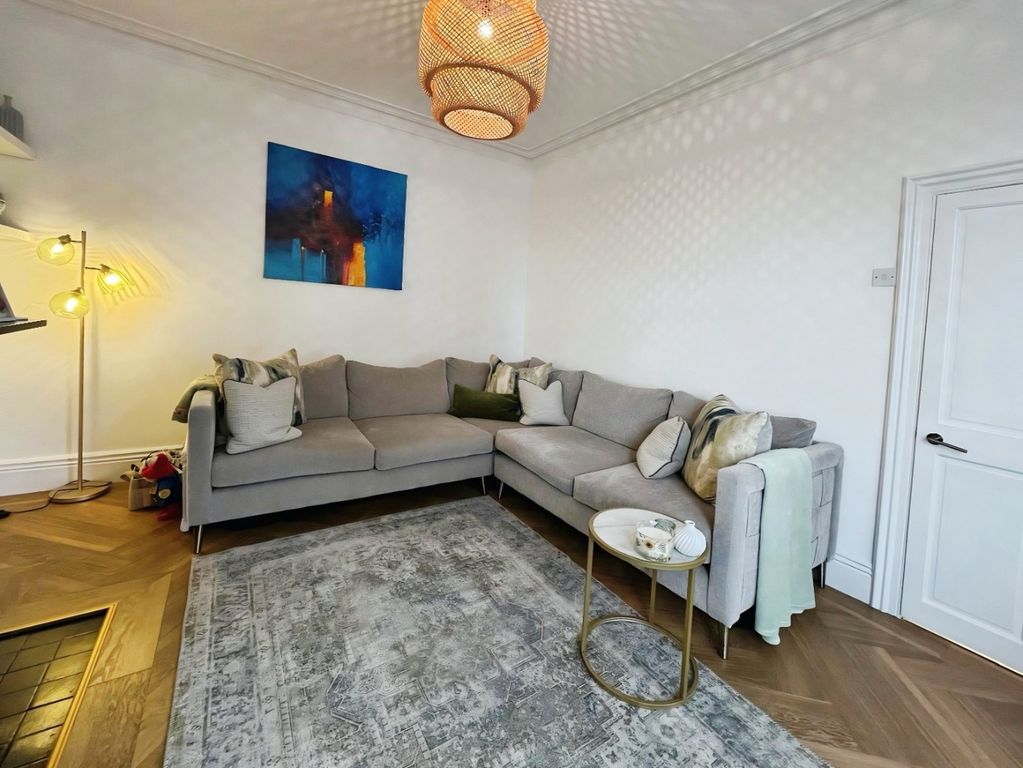 Property photo 3 of 12 5174172
