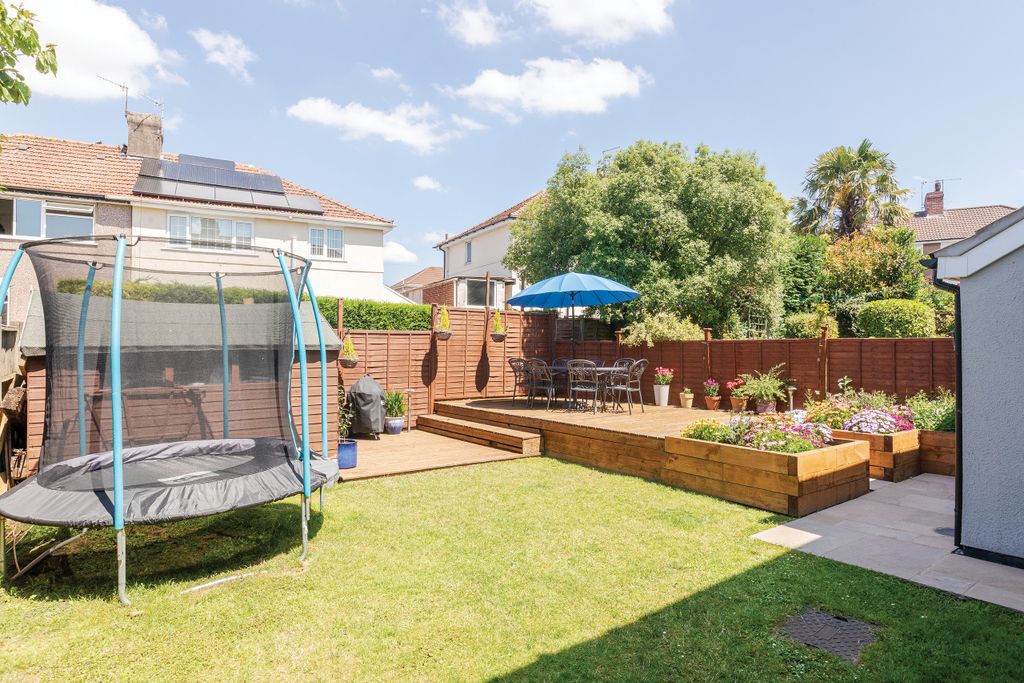 Property photo 2 of 33 Photo 34