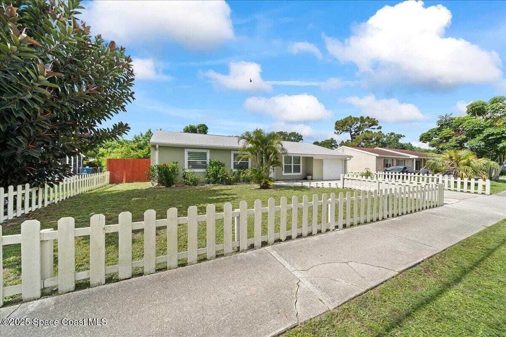 Property photo 1 of 30