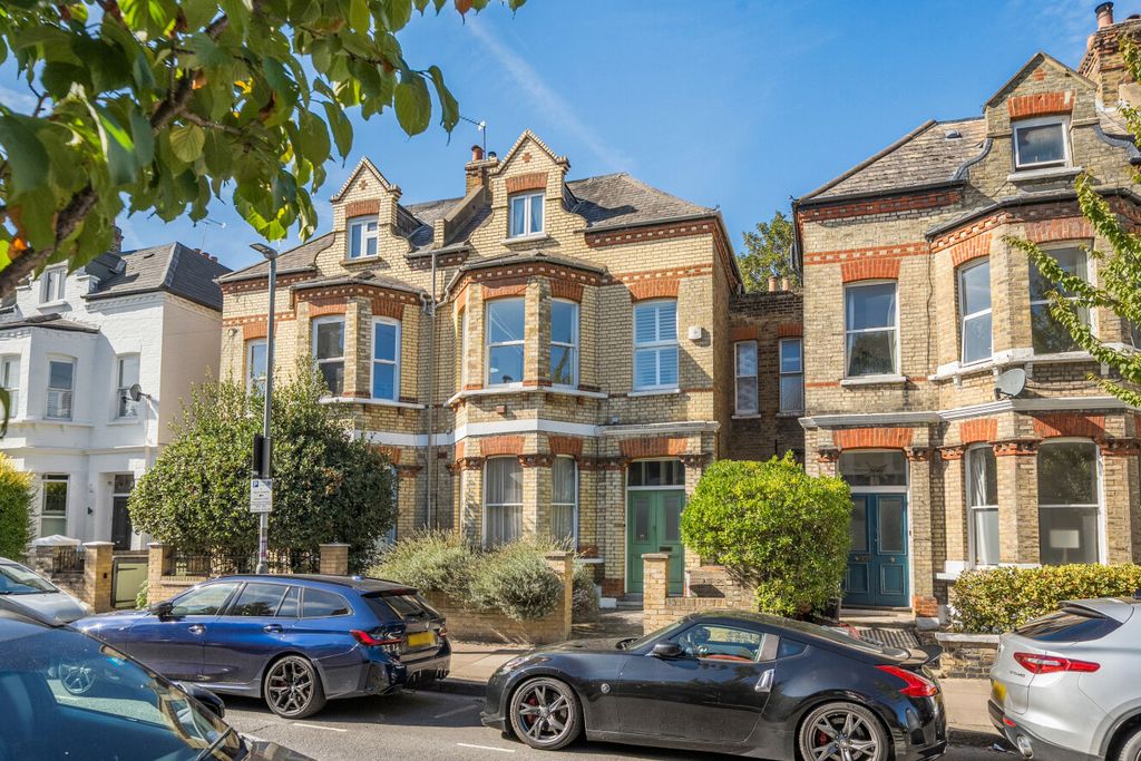 Property photo 1 of 12 1522565-1-1A0c38B...
