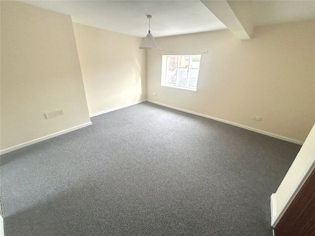 Property photo 3 of 6 Picture No. 15