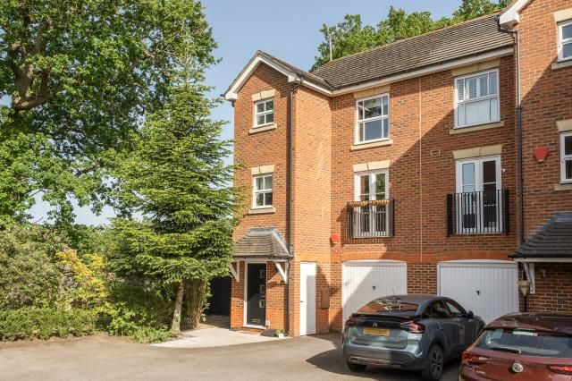 Property photo 1 of 11 External View