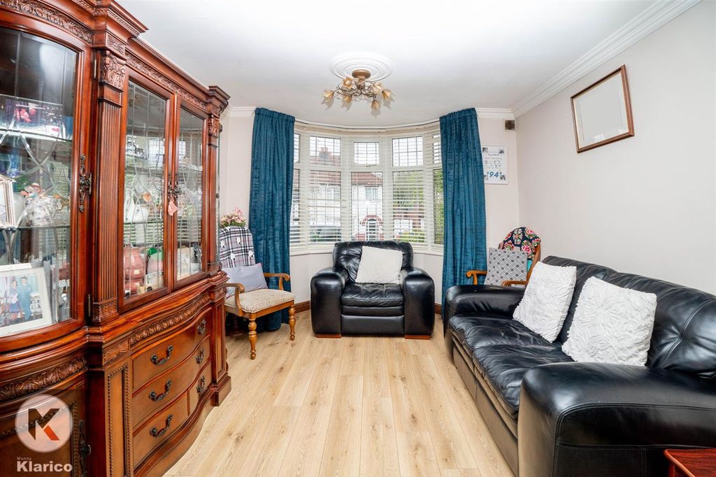 Property photo 3 of 25 Photo-1.Jpg