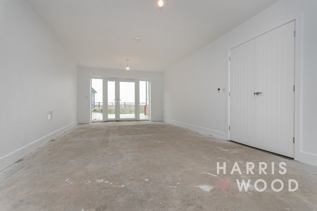 Property photo 3 of 25 4690322