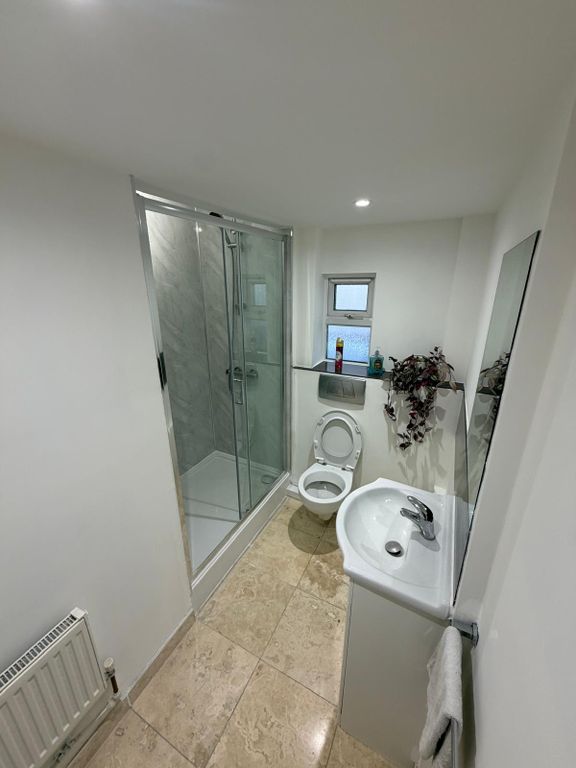 Property photo 3 of 25