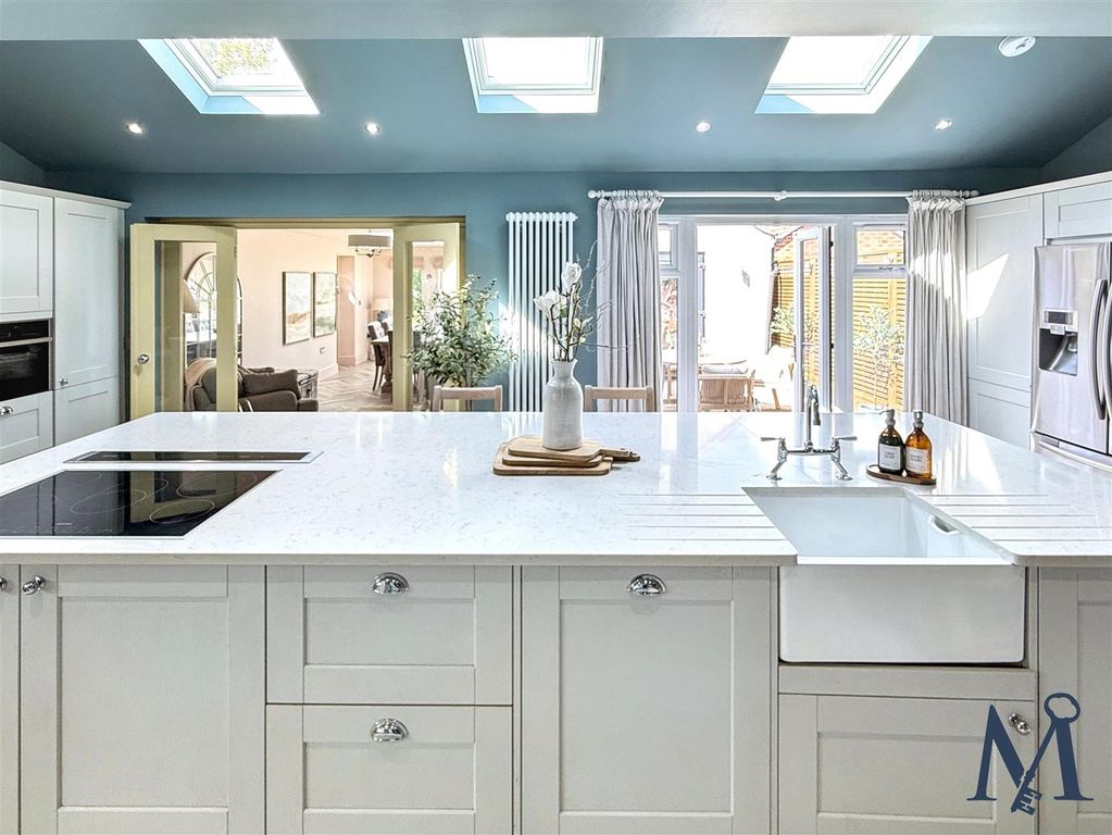 Property photo 3 of 45 Kitchen
