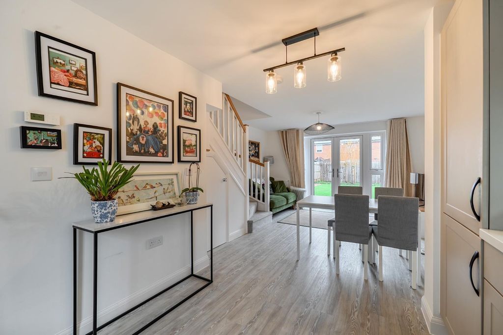 Property photo 2 of 22 1396789-8-696107F16F019.Jpg