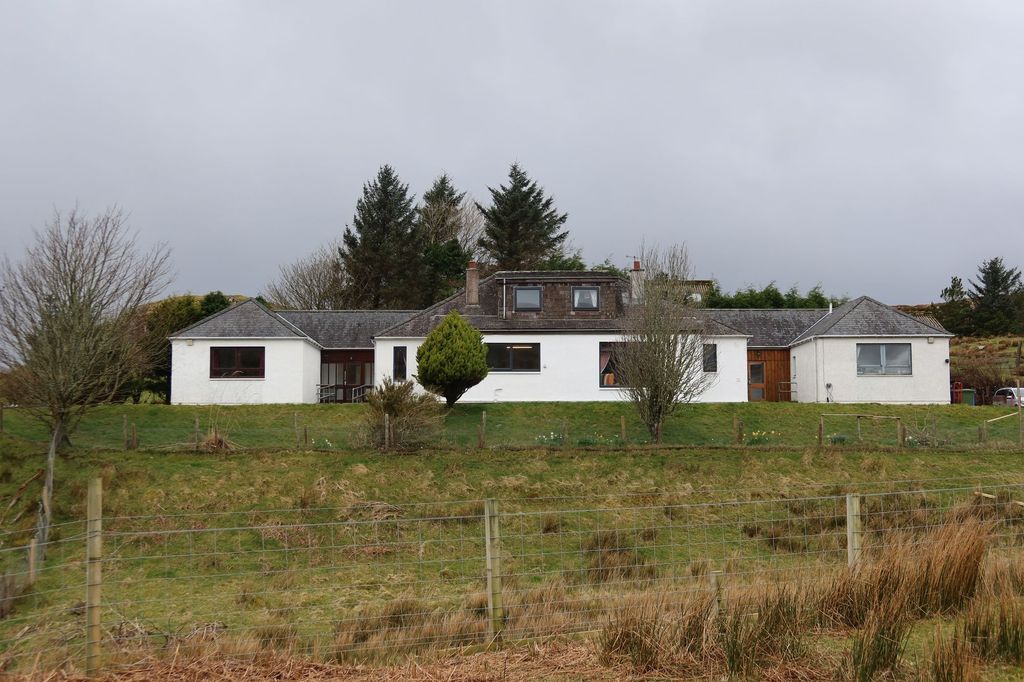 Property photo 1 of 69
