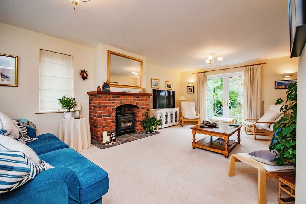 Property photo 3 of 17 Photography