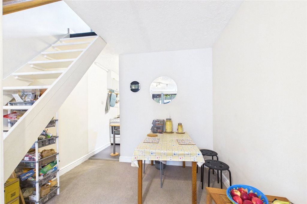 Property photo 3 of 9 Picture No. 11