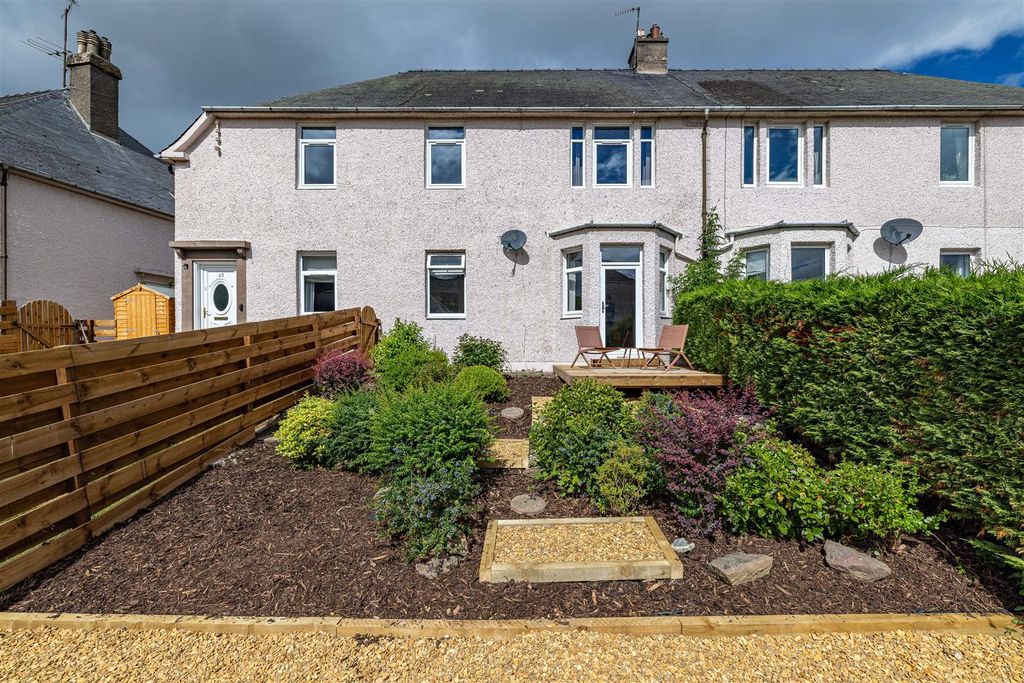 Property photo 1 of 25 41 Eildon Crescent Melrose 01.Jpg