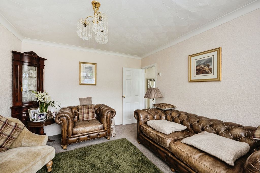 Property photo 2 of 20 Pbox-Img.Jpg