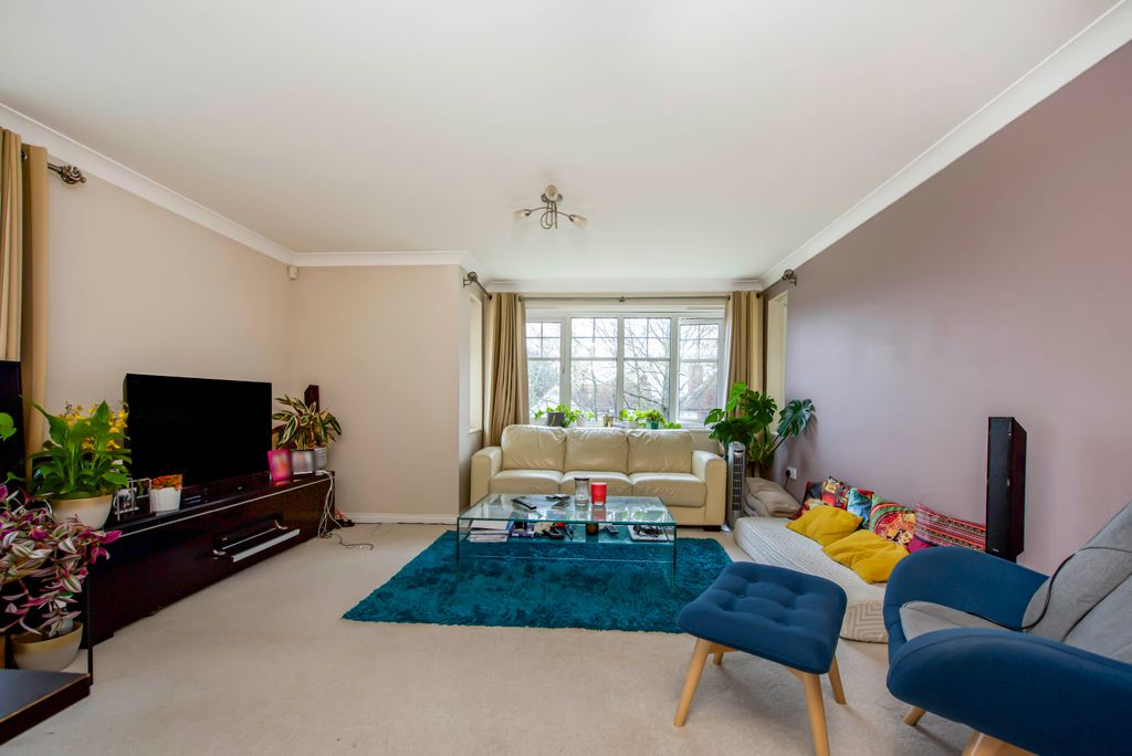 Property photo 3 of 13