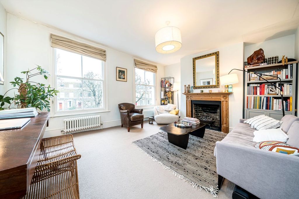 Property photo 2 of 9