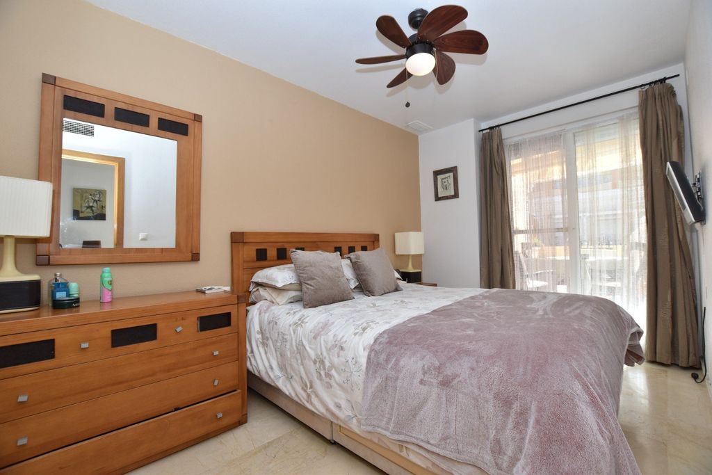 Property photo 3 of 37