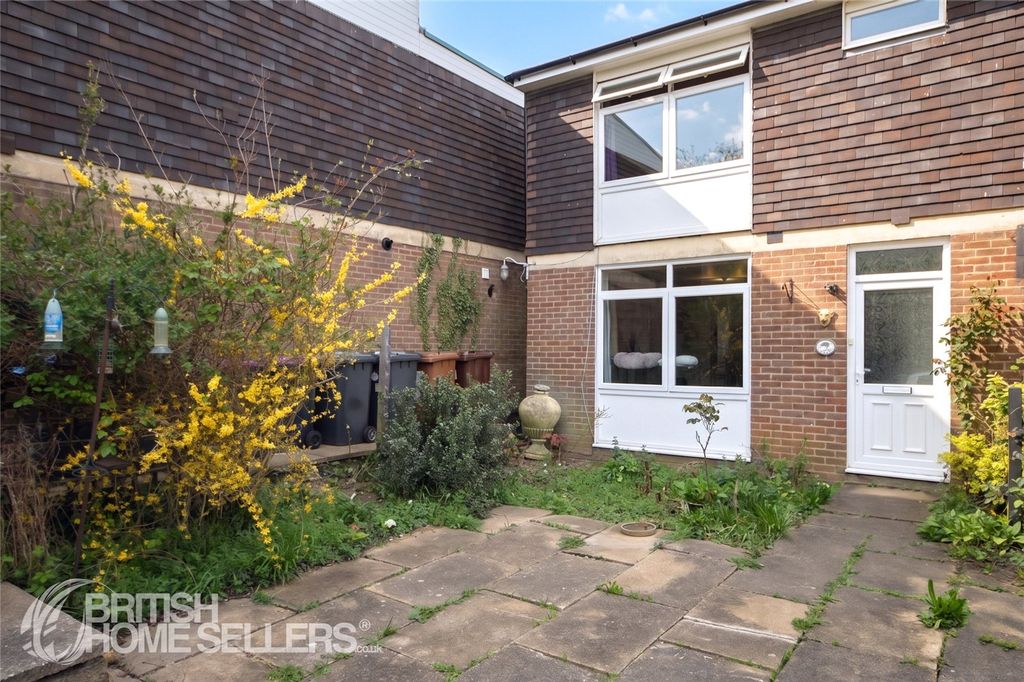 Property photo 1 of 12 Picture No. 15