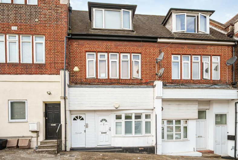 Property photo 3 of 10